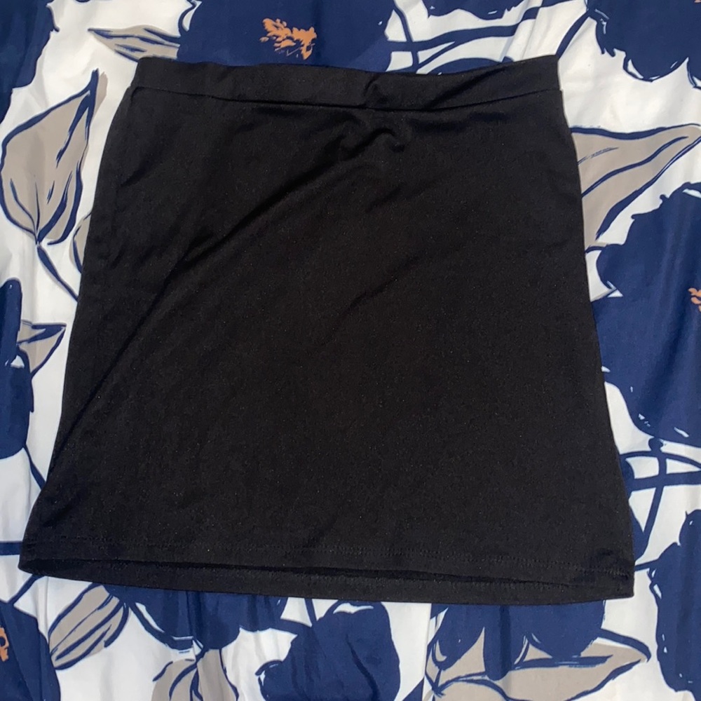 Black skirt